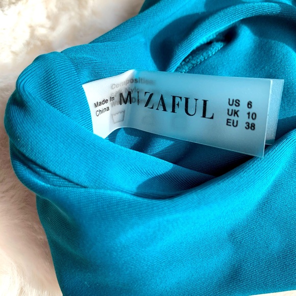 Never worn Turquoise ZAFUL Bikini - Picture 3 of 4